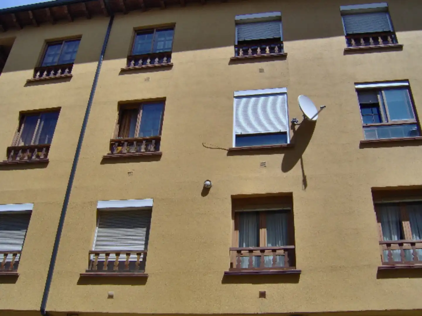 Wohnungen zum Verkauf in Calle las Lilas, 6, Villablino Außenansicht von Wohnungen zum Verkauf in Villablino mit Heizung, Möbliert und Waschmaschine