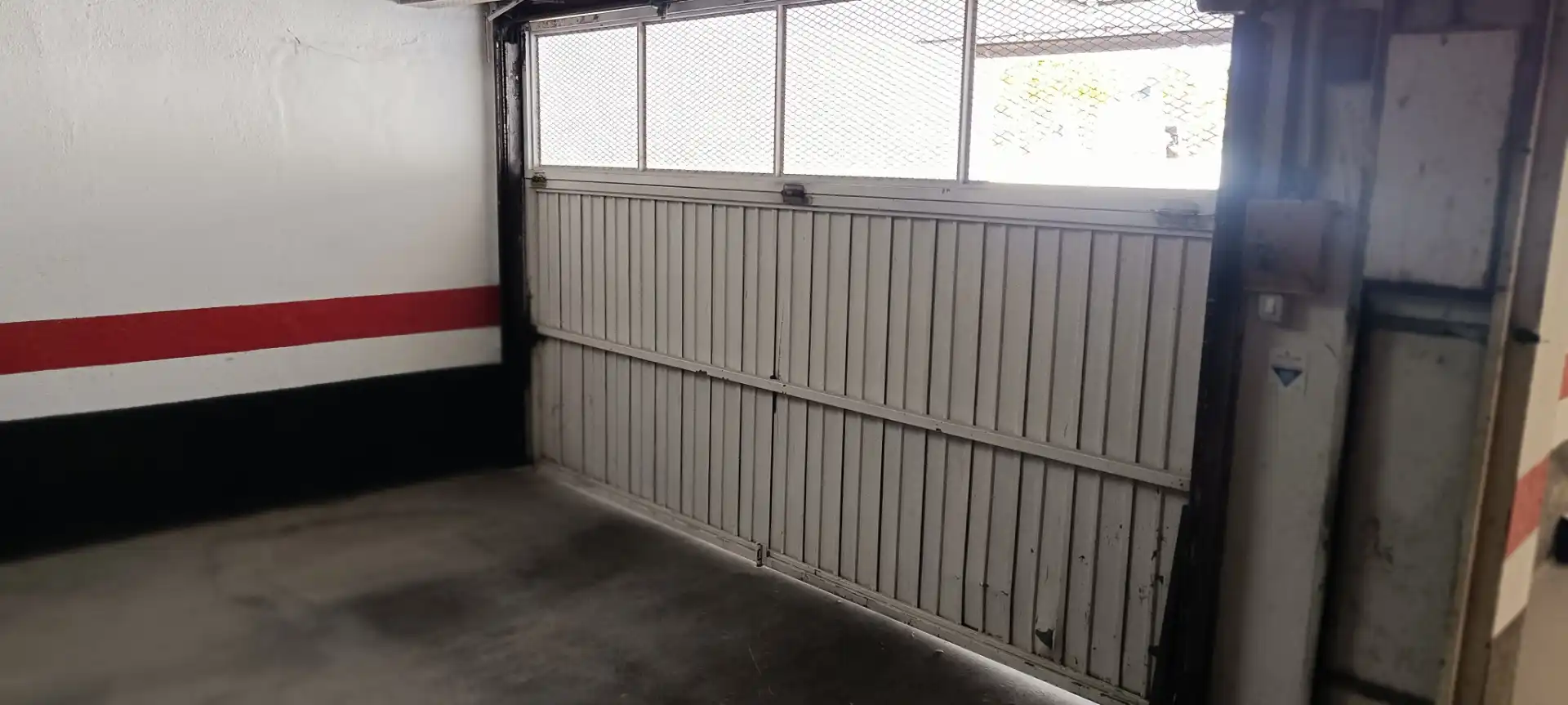 Parkplatz von Garage zum Verkauf in Arona