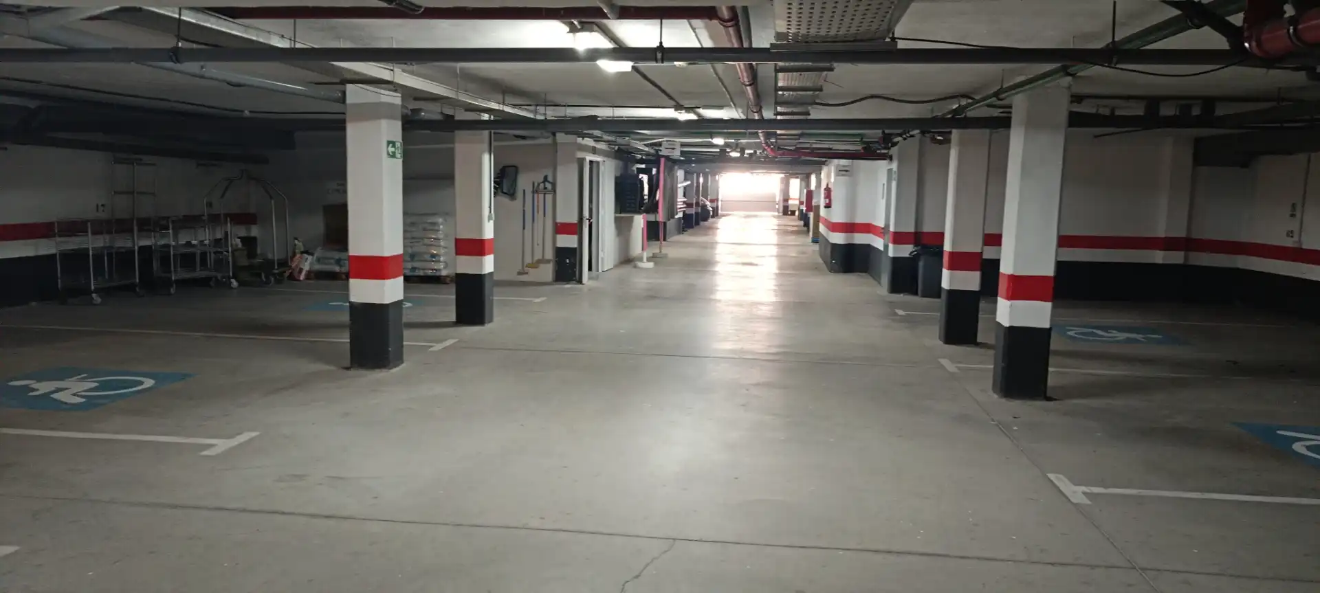 Parkplatz von Garage zum Verkauf in Arona