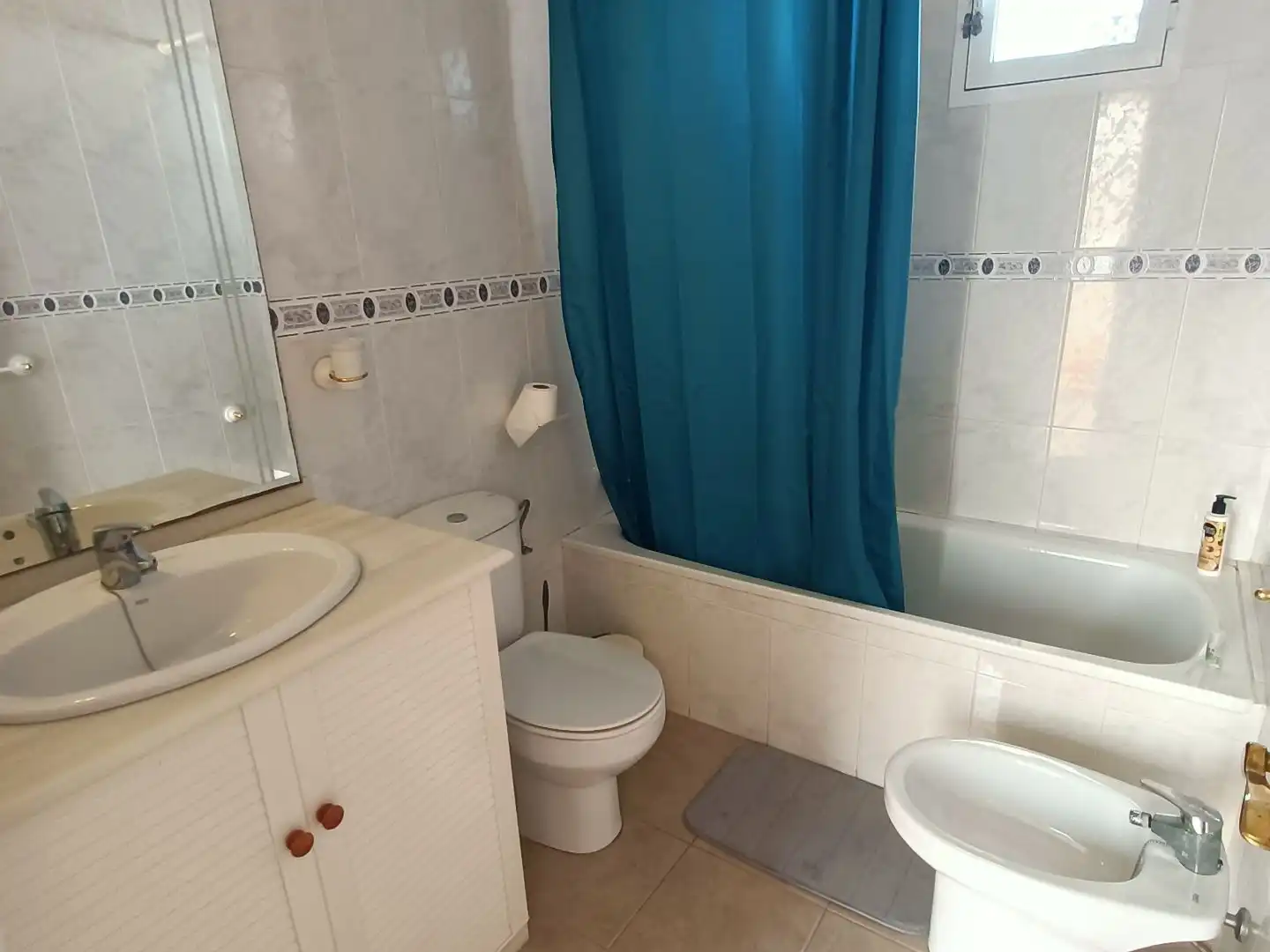 Attic for rent in Calle Alba, 8, Mojácar Playa - Las Ventanicas - La Paratá Bathroom of Attic for rent in Mojácar with Air Conditioner, Terrace and Swimming Pool
