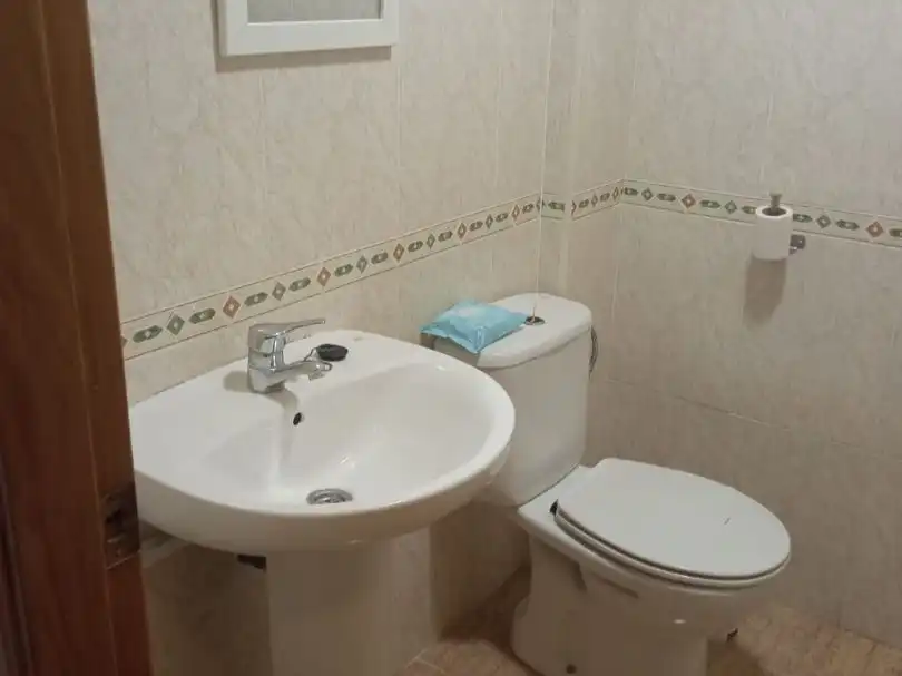 Wohnungen zur Miete in Carrer de la Muntanyeta, 2, L'Alcúdia de Crespins Badezimmer von Wohnungen zur Miete in L'Alcúdia de Crespins mit Klimaanlage