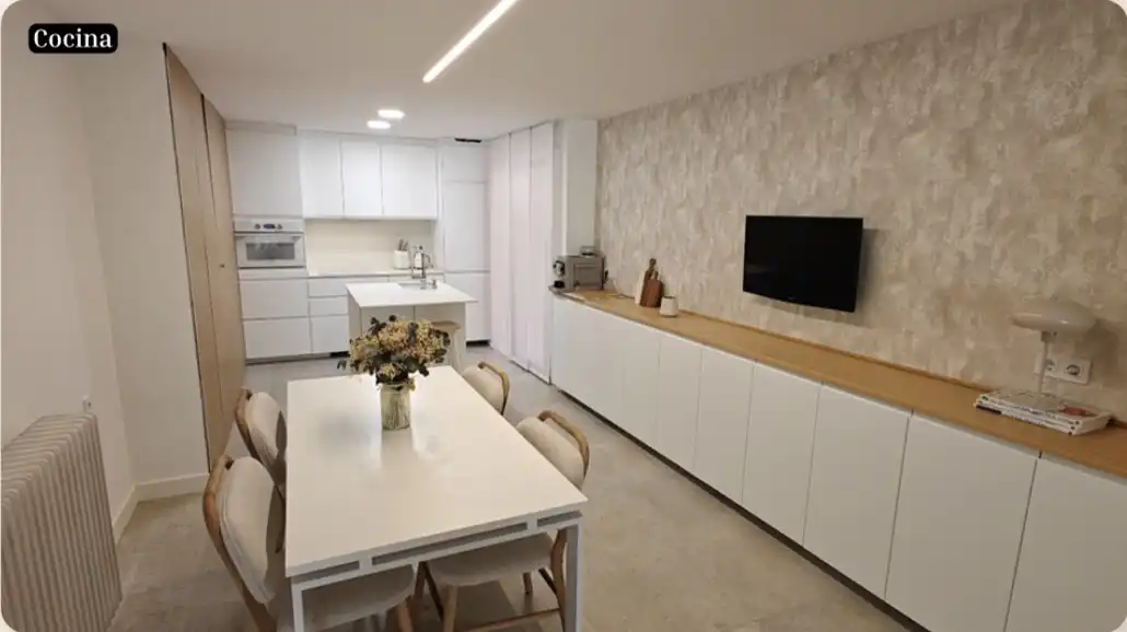 Kitchen of Flat for sale in Pozuelo de Alarcón