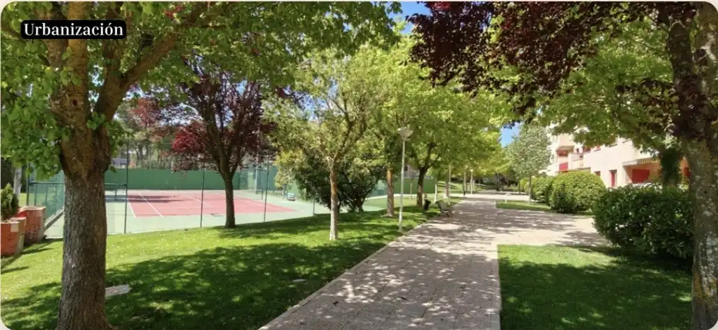 Exterior view of Flat for sale in Pozuelo de Alarcón
