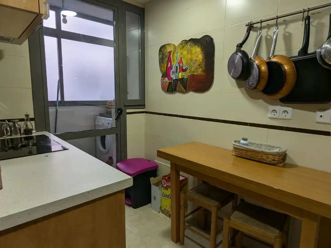 Habitación en Avenida Bulevar del Alto Tajo, 62, Los Valles - Sanz Vázquez - El Fuerte Cocina de Piso para compartir en Guadalajara con Calefacción, Amueblado y Balcón