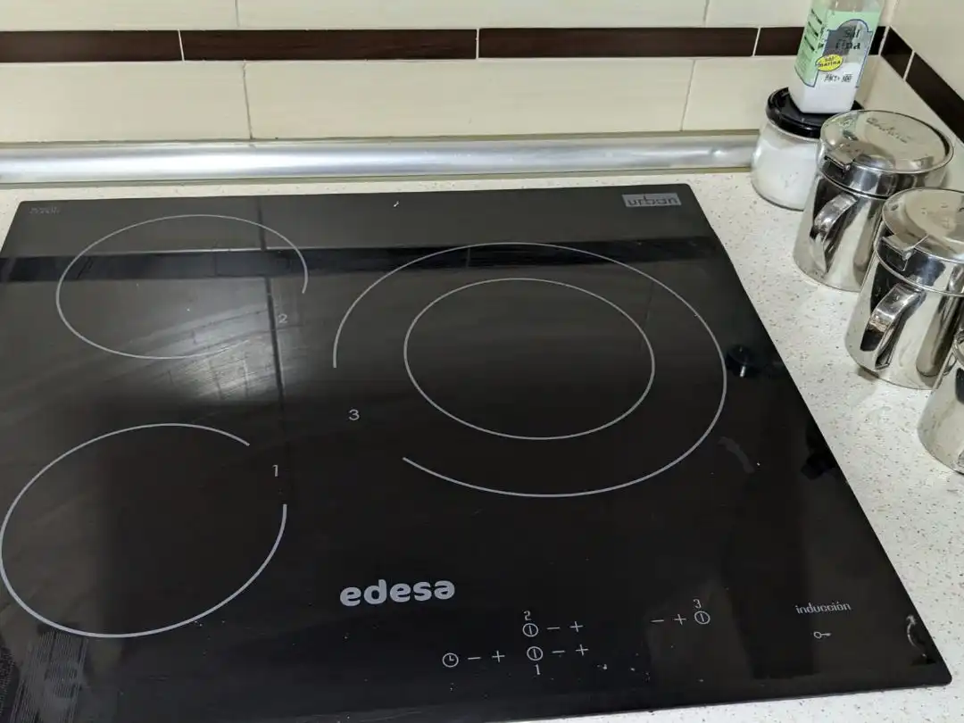 Habitación en Avenida Bulevar del Alto Tajo, 62, Los Valles - Sanz Vázquez - El Fuerte Cocina de Piso para compartir en Guadalajara con Calefacción, Amueblado y Balcón