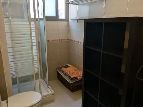 Habitación en Avenida Bulevar del Alto Tajo, 62, Los Valles - Sanz Vázquez - El Fuerte Baño de Piso para compartir en Guadalajara con Calefacción, Amueblado y Balcón