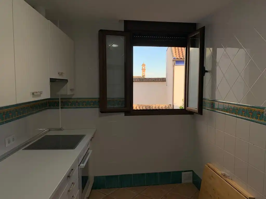 Apartments for rent in Plaza de Colón, 425, Ollerías - San Cayetano Kitchen of Apartments for rent in Córdoba with Air Conditioner, Heating and Terrace