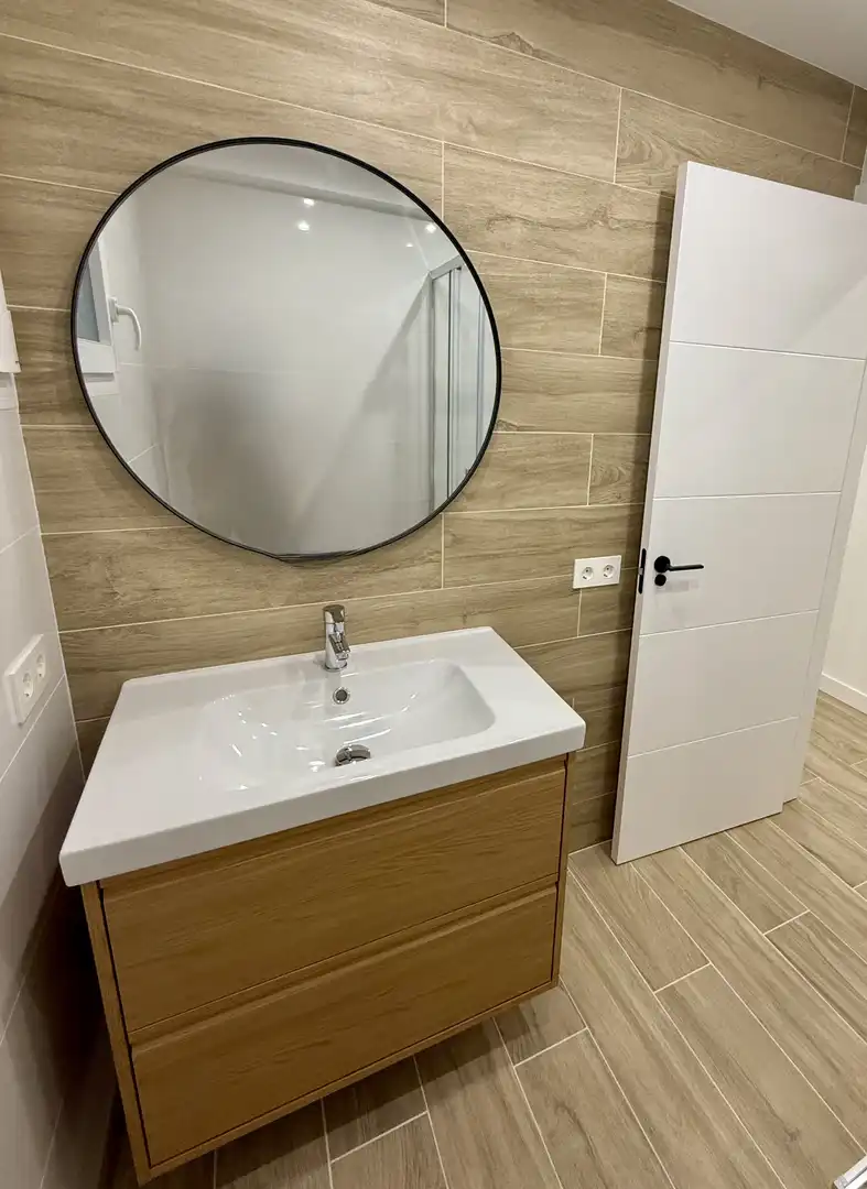 Wohnung zur Miete in Calle Núñez de Balboa, 20, La Calzada Badezimmer von Wohnung zur Miete in Gijón