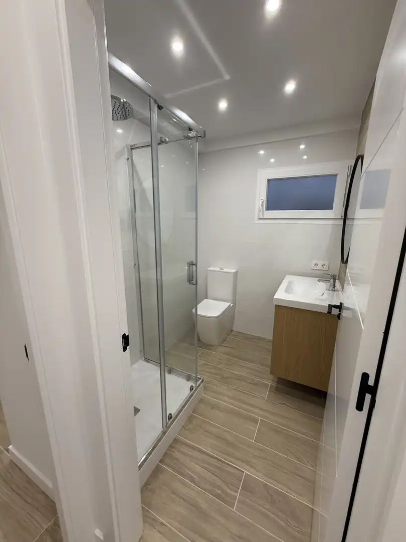 Wohnung zur Miete in Calle Núñez de Balboa, 20, La Calzada Badezimmer von Wohnung zur Miete in Gijón