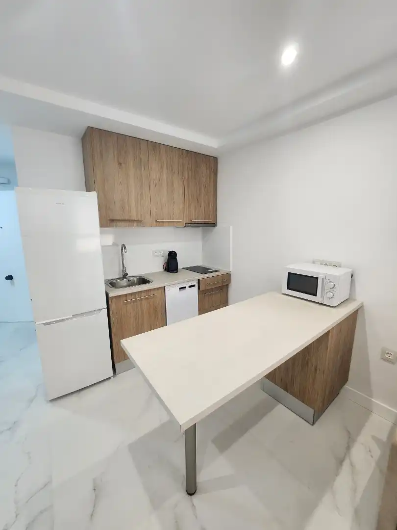 Wohnung zur Miete in Avenida Cayetano del Toro, 21, Paseo Marítimo - San José - La Laguna Küche von Wohnung zur Miete in Cádiz mit Klimaanlage, Heizung und Möbliert
