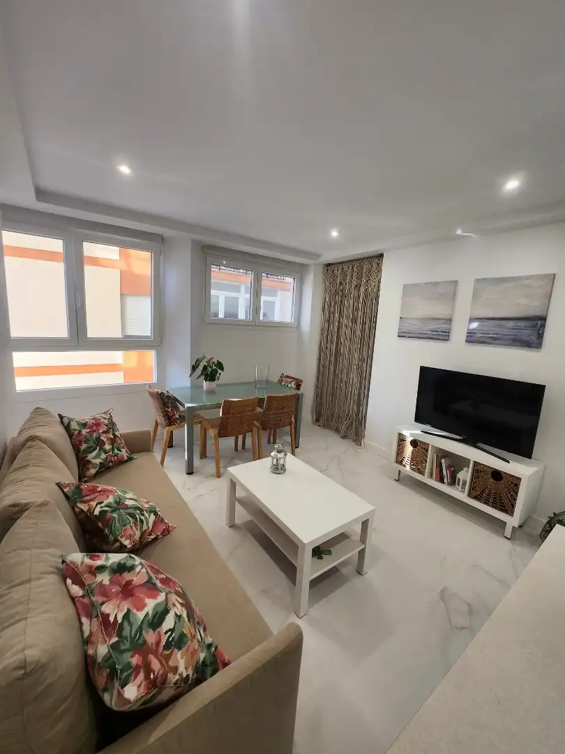 Wohnung zur Miete in Avenida Cayetano del Toro, 21, Paseo Marítimo - San José - La Laguna Wohnzimmer von Wohnung zur Miete in Cádiz mit Klimaanlage, Heizung und Möbliert