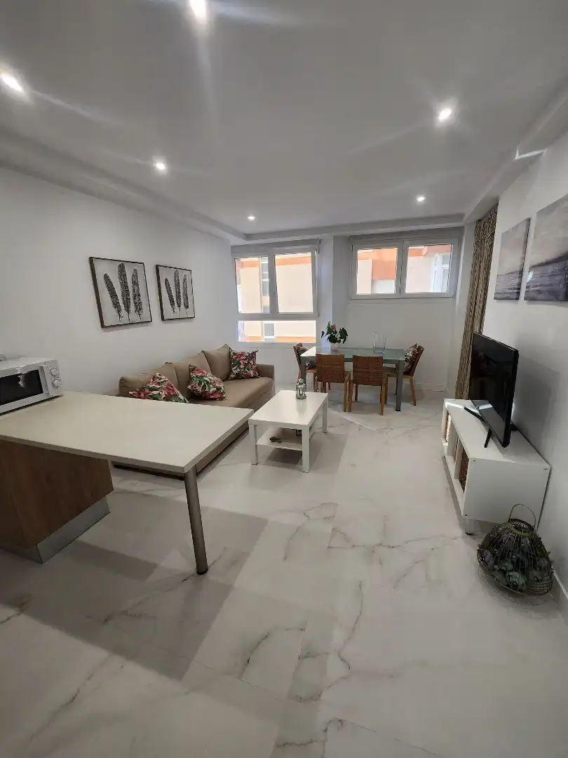 Wohnung zur Miete in Avenida Cayetano del Toro, 21, Paseo Marítimo - San José - La Laguna Wohnzimmer von Wohnung zur Miete in Cádiz mit Klimaanlage, Heizung und Möbliert