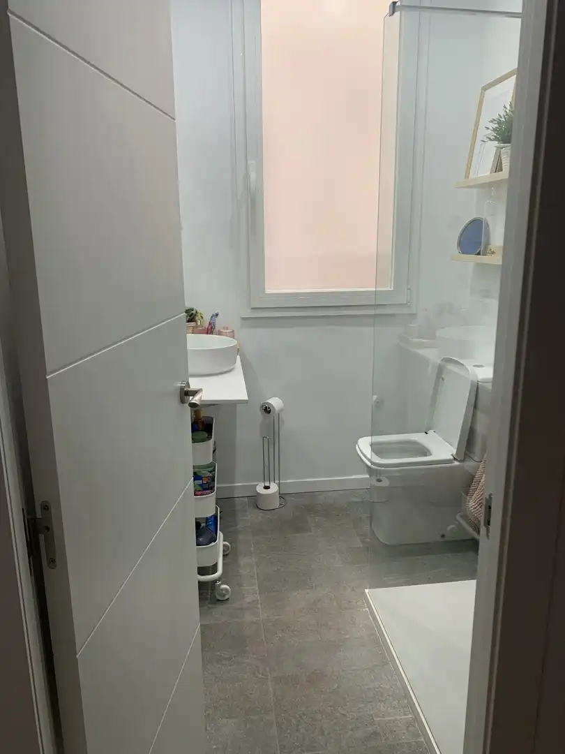 Habitación en Calle de Juan Duque, 9, Imperial Baño de Piso para compartir en Madrid con Calefacción, Parquet y Trastero