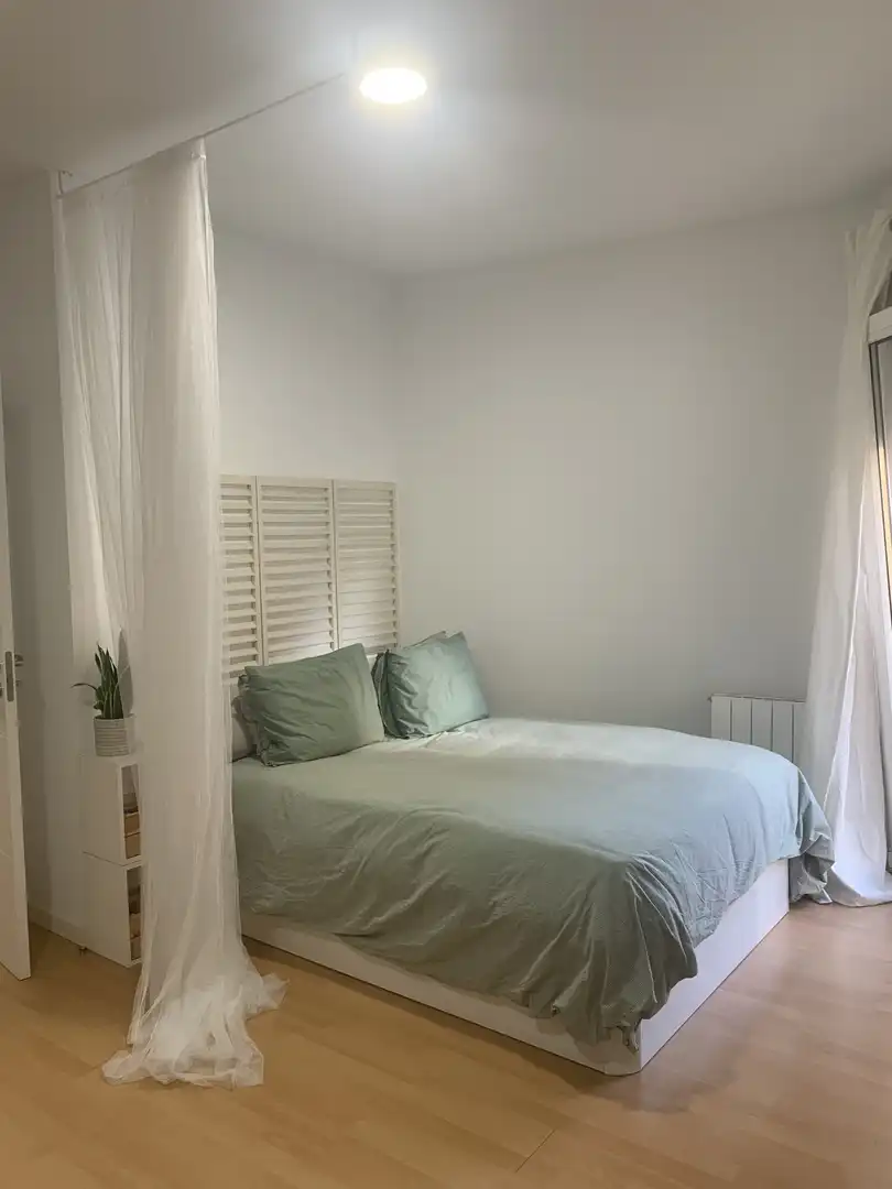 Habitación en Calle de Juan Duque, 9, Imperial Habitación de Piso para compartir en Madrid con Calefacción, Parquet y Trastero