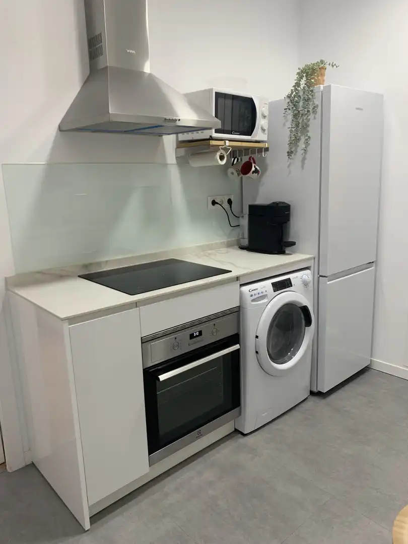Habitación en Calle de Juan Duque, 9, Imperial Cocina de Piso para compartir en Madrid con Calefacción, Parquet y Trastero
