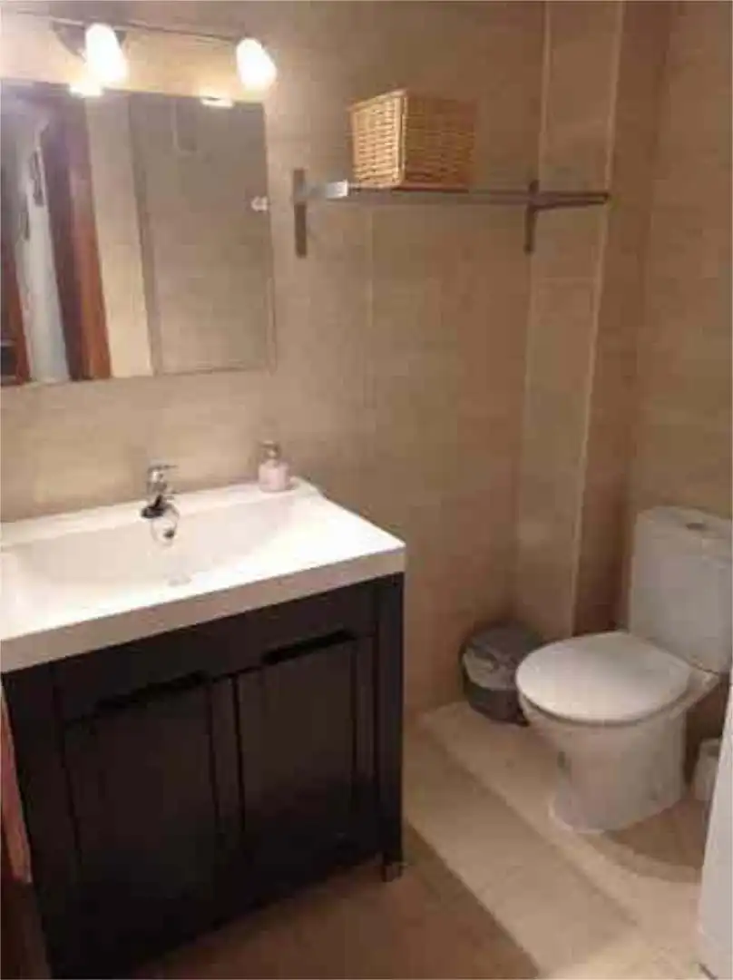 Piso de alquiler en Medina Sidonia Baño de Piso de alquiler en Medina Sidonia con Amueblado