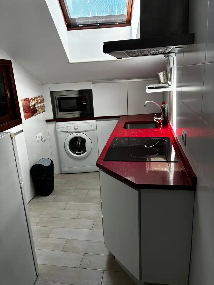 Flat for rent in Calle de San Marcos, 13, Casco Histórico Kitchen of Flat for rent in Toledo with Air Conditioner, Heating and Furnished
