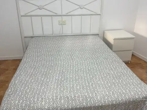 Bedroom of Flat for rent in Pontevedra Capital 