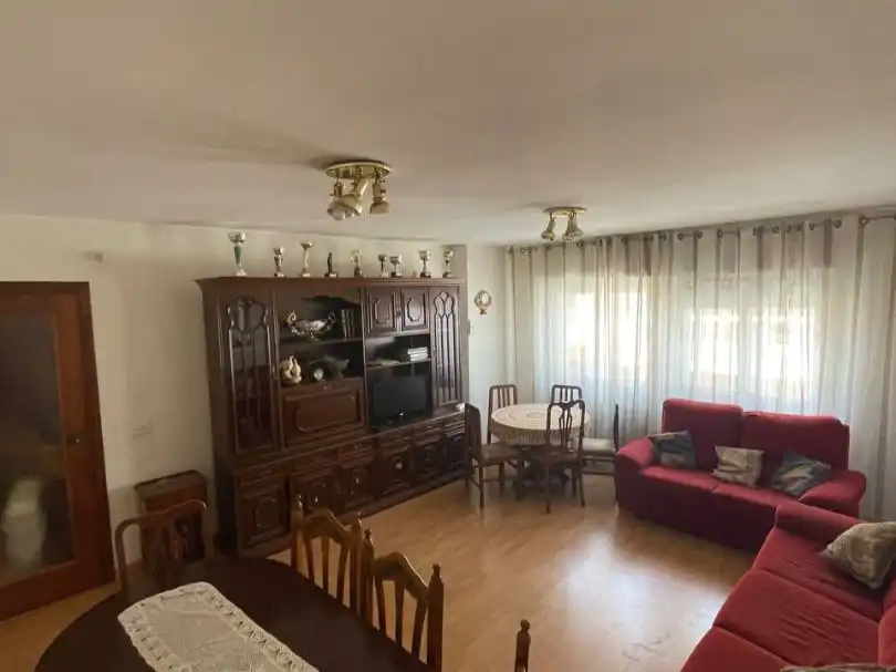 Piso en venta en Calle Hernán Cortés, 22, Motilla del Palancar Sala de estar de Piso en venta en Motilla del Palancar con Aire acondicionado, Calefacción y Parquet