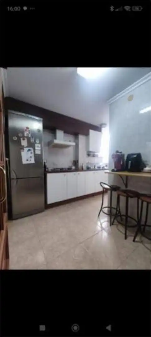 Piso de alquiler en Cruz Roja Cocina de Piso de alquiler en Sevilla con Calefacción, Terraza y Amueblado