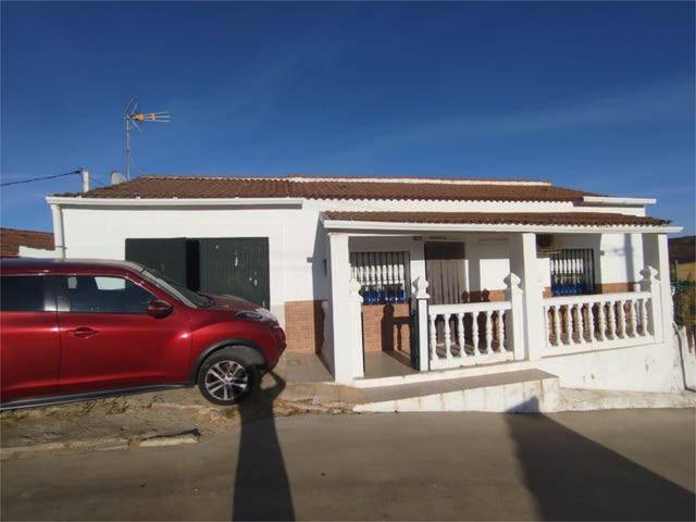 Casa-chalet en Venta en La Zarza - Perrunal
