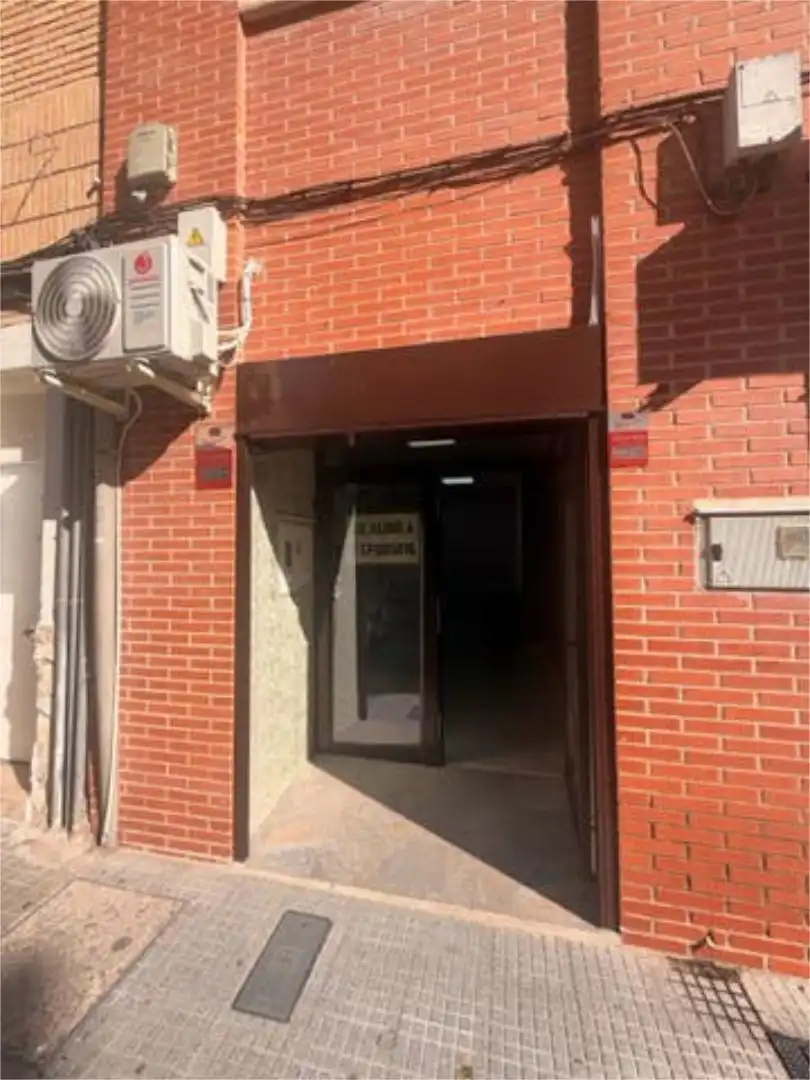 Vista exterior de Local de alquiler en Ocaña con Aire acondicionado