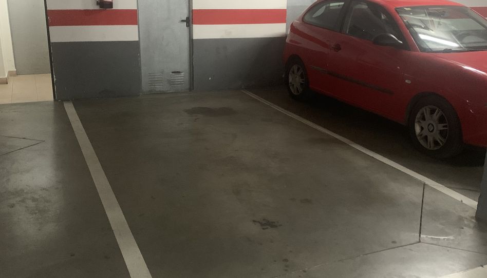 Garage zur Miete in Calle de Luis Rosales, 4, Puerta de Toledo - Atalaya, Ciudad Real Capital - Bild 1 Foto 1 von Garage zur Miete in Calle de Luis Rosales, 4, Puerta de Toledo - Atalaya, Ciudad Real Capital