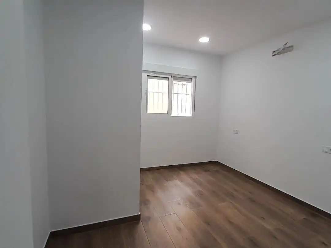 Apartamento en venta en Calle Periana, 4, Santa Cristina - San Rafael Habitación de Apartamento en venta en Málaga