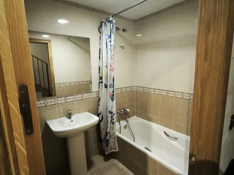 Piso en venta en Calle Bronce, 9, El Puerto Baño de Piso en venta en Roquetas de Mar con Aire acondicionado y Balcón