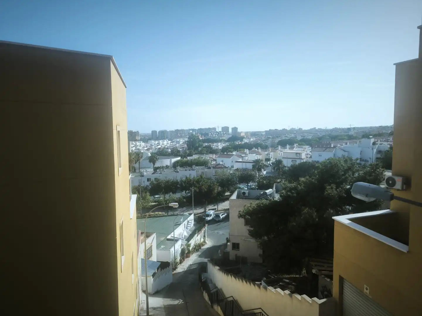 Piso en venta en Calle Bronce, 9, El Puerto Vista exterior de Piso en venta en Roquetas de Mar con Aire acondicionado y Balcón