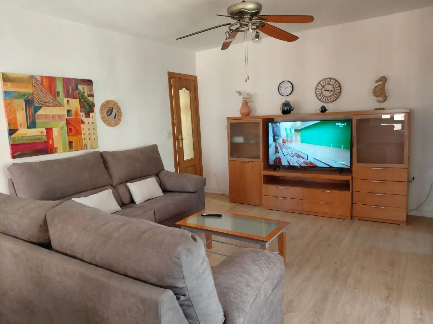 Apartments for rent in Avinguda de la Constitució, 13, Platja de la Pobla de Farnals Living room of Apartments for rent in La Pobla de Farnals with Air Conditioner, Heating and Parquet flooring