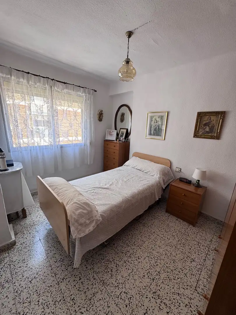 Wohnung zum Verkauf in Plaza de Miraflores, 3, Parque Victoria Eugenia Schlafzimmer von Wohnung zum Verkauf in Málaga Capital mit Balkon