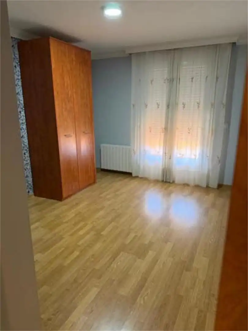 Piso de alquiler en Guadix Habitación de Piso de alquiler en Guadix con Calefacción y Terraza