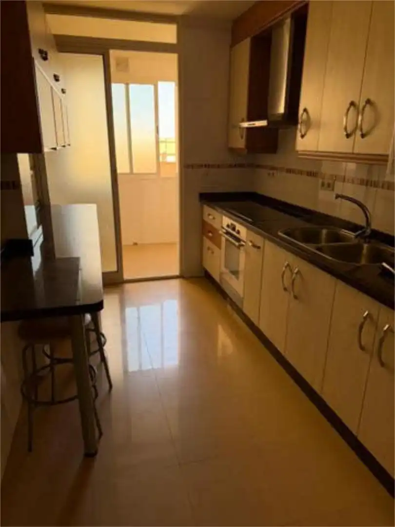 Piso de alquiler en Guadix Cocina de Piso de alquiler en Guadix con Calefacción y Terraza