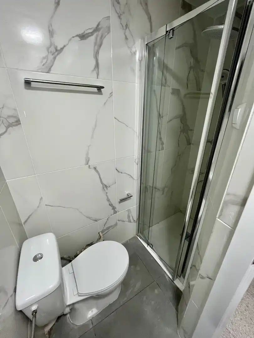 Flat for rent in Carrer Reis Catòlicos, 7, Tavernes Blanques Bathroom of Flat for rent in Tavernes Blanques with Air Conditioner, Furnished and Balcony