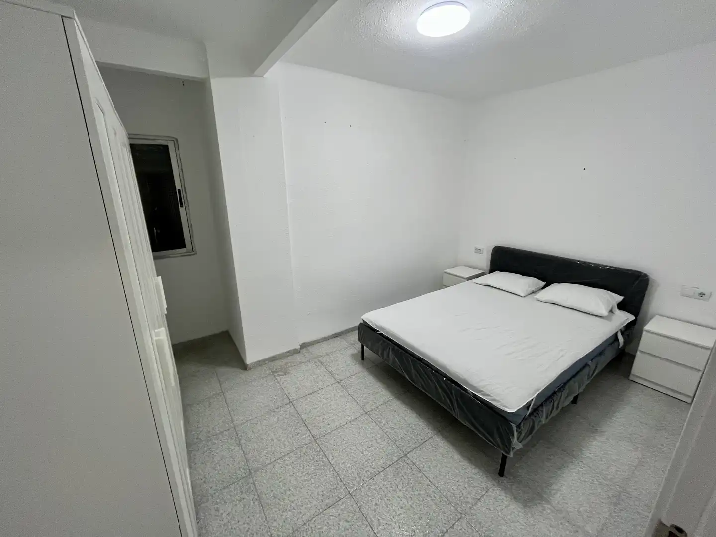 Flat for rent in Carrer Reis Catòlicos, 7, Tavernes Blanques Bedroom of Flat for rent in Tavernes Blanques with Air Conditioner, Furnished and Balcony