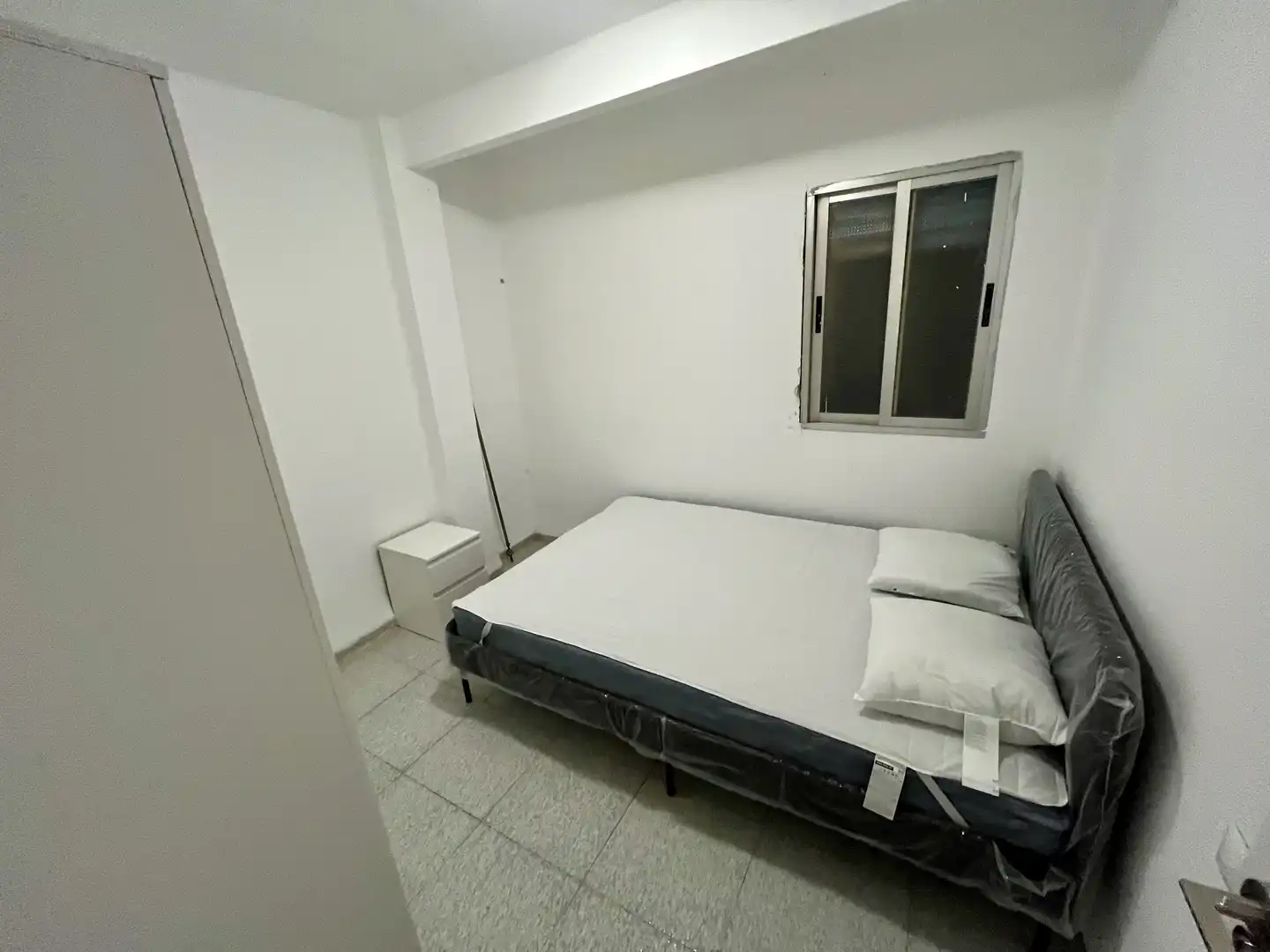 Flat for rent in Carrer Reis Catòlicos, 7, Tavernes Blanques Bedroom of Flat for rent in Tavernes Blanques with Air Conditioner, Furnished and Balcony