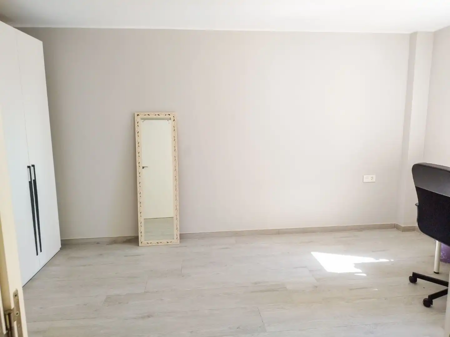 Flat for rent in Avinguda d'Alacant, 68, Ciutat Jardí - Torreta Verdí Flat for rent in Avinguda d'Alacant, 68, Ciutat Jardí - Torreta Verdí