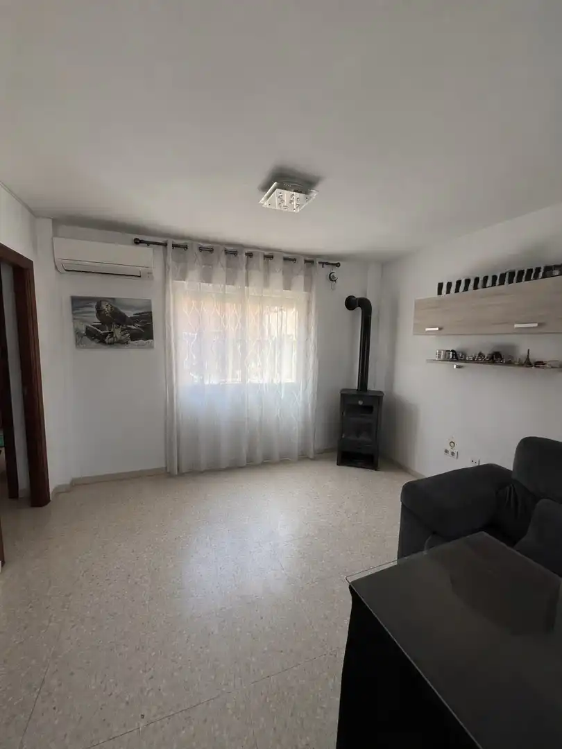 Sala d'estar de Casa adosada de lloguer en Escúzar amb Aire condicionat, Calefacció i Terrassa