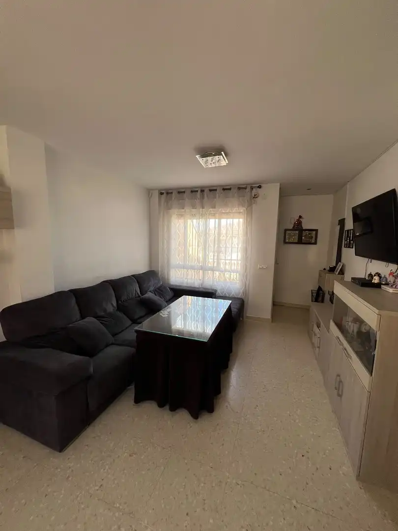 Sala d'estar de Casa adosada de lloguer en Escúzar amb Aire condicionat, Calefacció i Terrassa