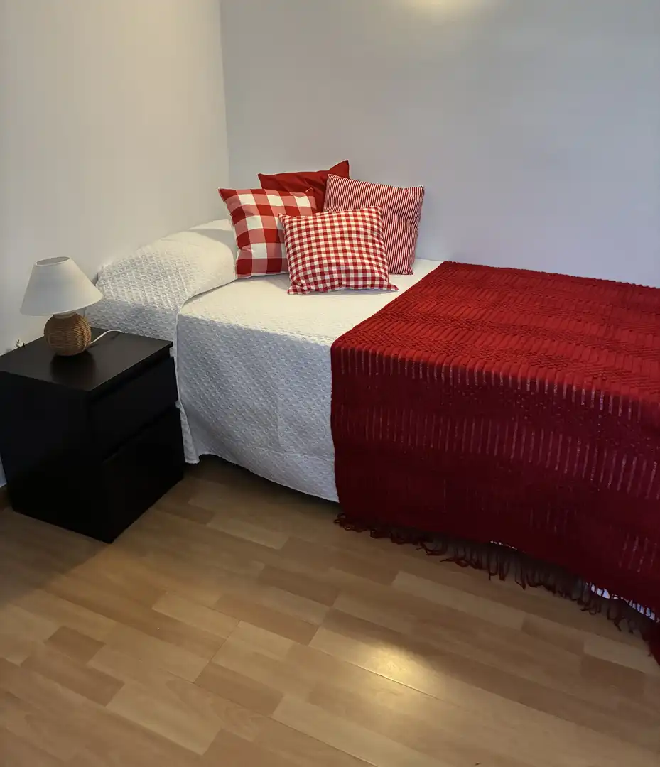 Piso de alquiler en Calle de Sánchez Preciado, 41, Valdezarza Habitación de Piso de alquiler en Madrid