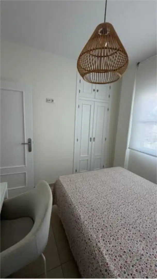 Habitación de Piso de alquiler en Fuengirola con Calefacción y Amueblado