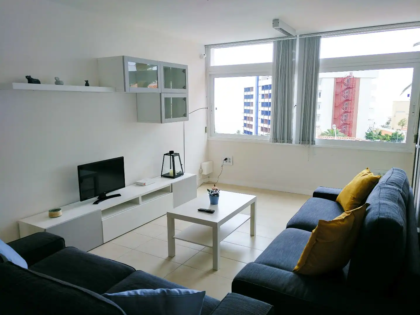 Piso en venta en Calle Taunus, 32, Las Caletillas - Punta Larga Sala de estar de Piso en venta en Candelaria con Aire acondicionado, Calefacción y Terraza