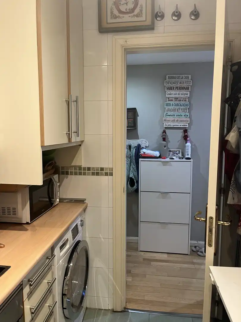 Pis en venda a Calle de los Platillos, 22, Cuatro vientos Cuina de Pis en venda en Madrid amb Aire condicionat, Calefacció i Jardí privat