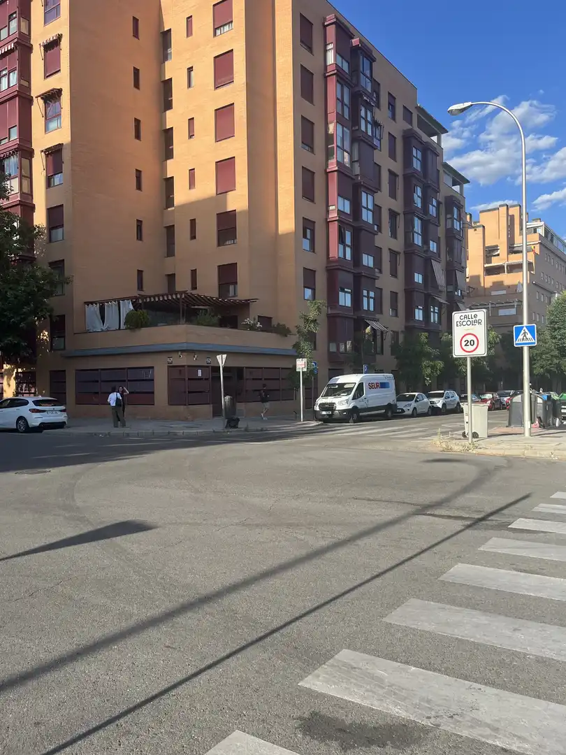 Pis en venda a Calle de los Platillos, 22, Cuatro vientos Vista exterior de Pis en venda en Madrid amb Aire condicionat, Calefacció i Jardí privat