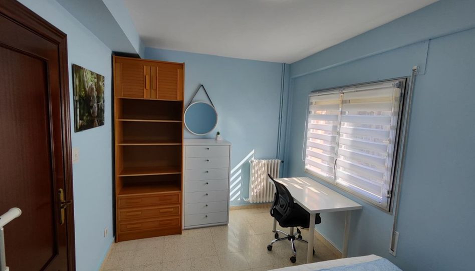 Room in Avenida de Martínez de Velasco, 20, Encarnación, Huesca Capital - image 1 Photo 1 of Room in Avenida de Martínez de Velasco, 20, Encarnación, Huesca Capital