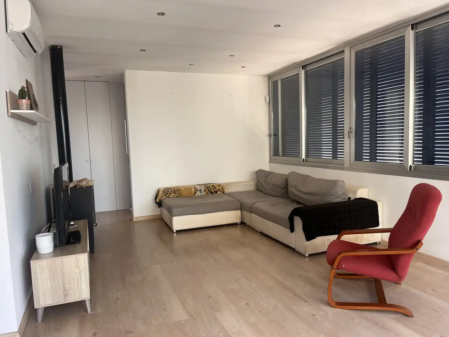 Living room of Flat for rent in Felanitx  with Air Conditioner, Heating and Parquet flooring