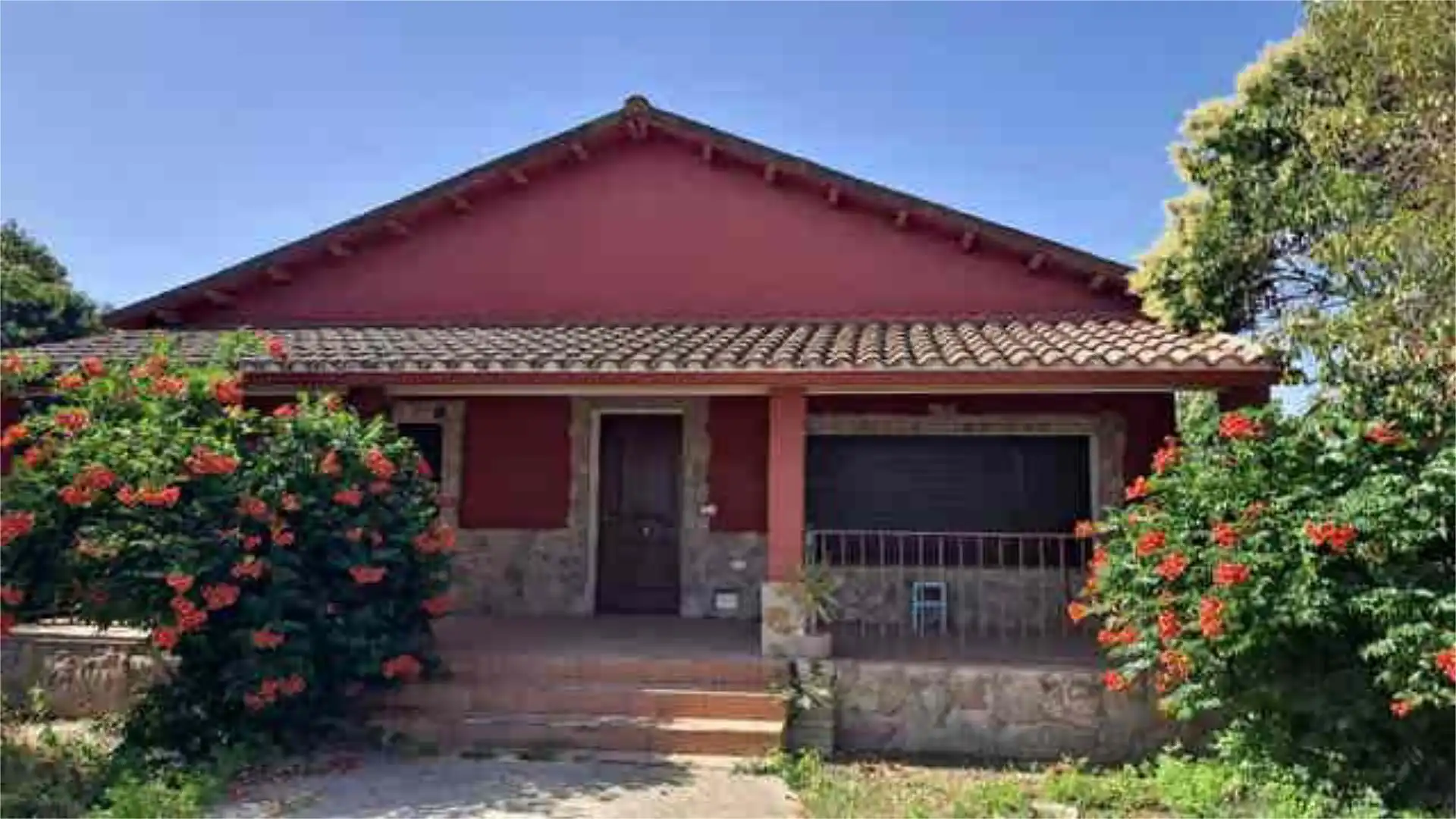 Einfamilien-Reihenhaus zum Verkauf in Pepino Einfamilien-Reihenhaus zum Verkauf in Pepino