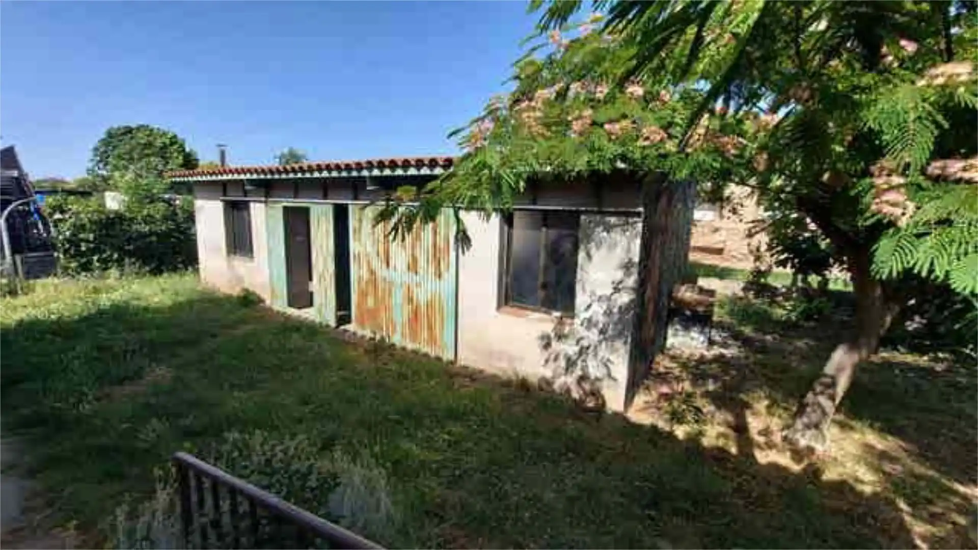 Einfamilien-Reihenhaus zum Verkauf in Pepino Einfamilien-Reihenhaus zum Verkauf in Pepino