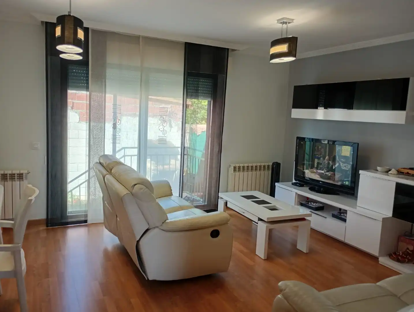 Casa o chalet en venta en Calle Tardobispo, 6, Morales del Vino Sala de estar de Casa o chalet en venta en Morales del Vino con Terraza
